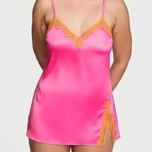 Victoria’s Secret Tease Satin Lace Trim Mini Slip NWT Small In Pink/Orange.
